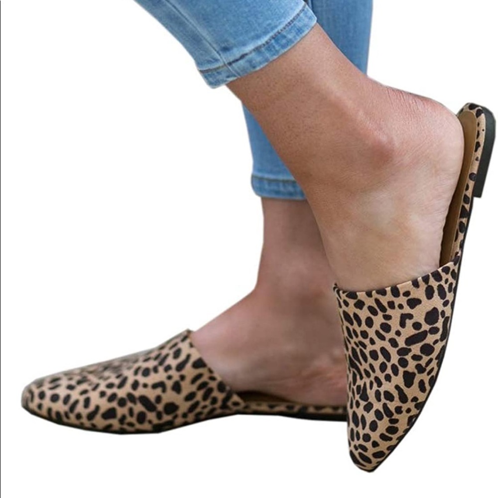 Leopard Flat Mules - Picture 4 of 6